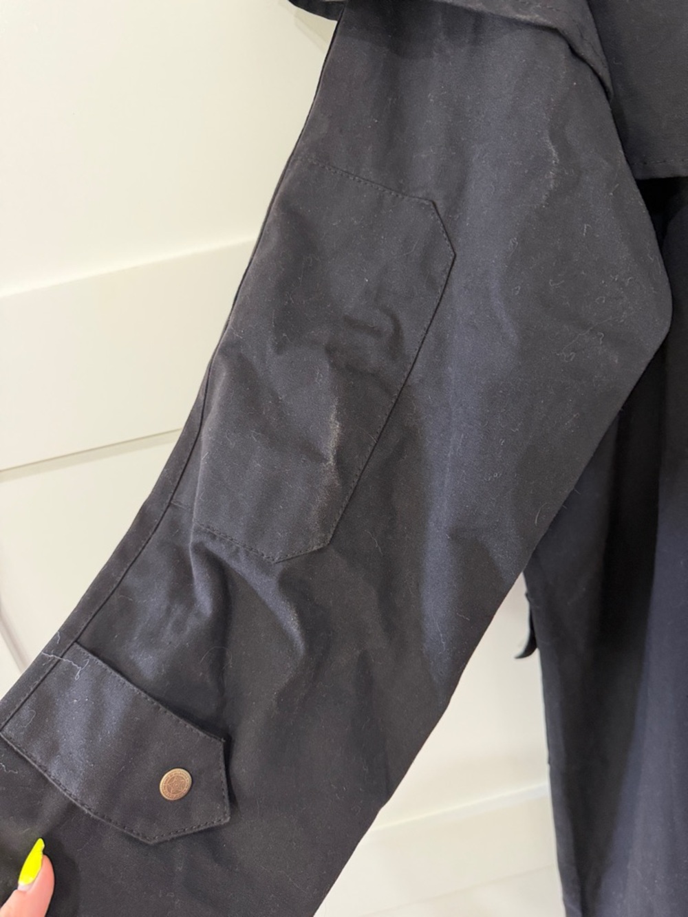 Men’s Black Trench Coat with Red Plaid Lining Medium NWT - Picture 7 of 10